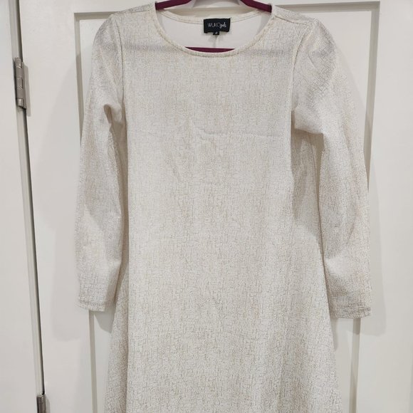 Dress - Picture 1 of 2